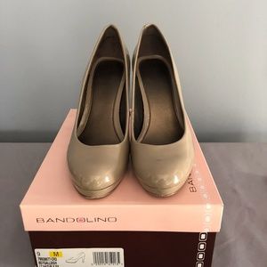 Bandolino Galleigh Patent Platform Heels